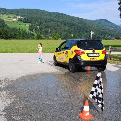 Hallo Auto 